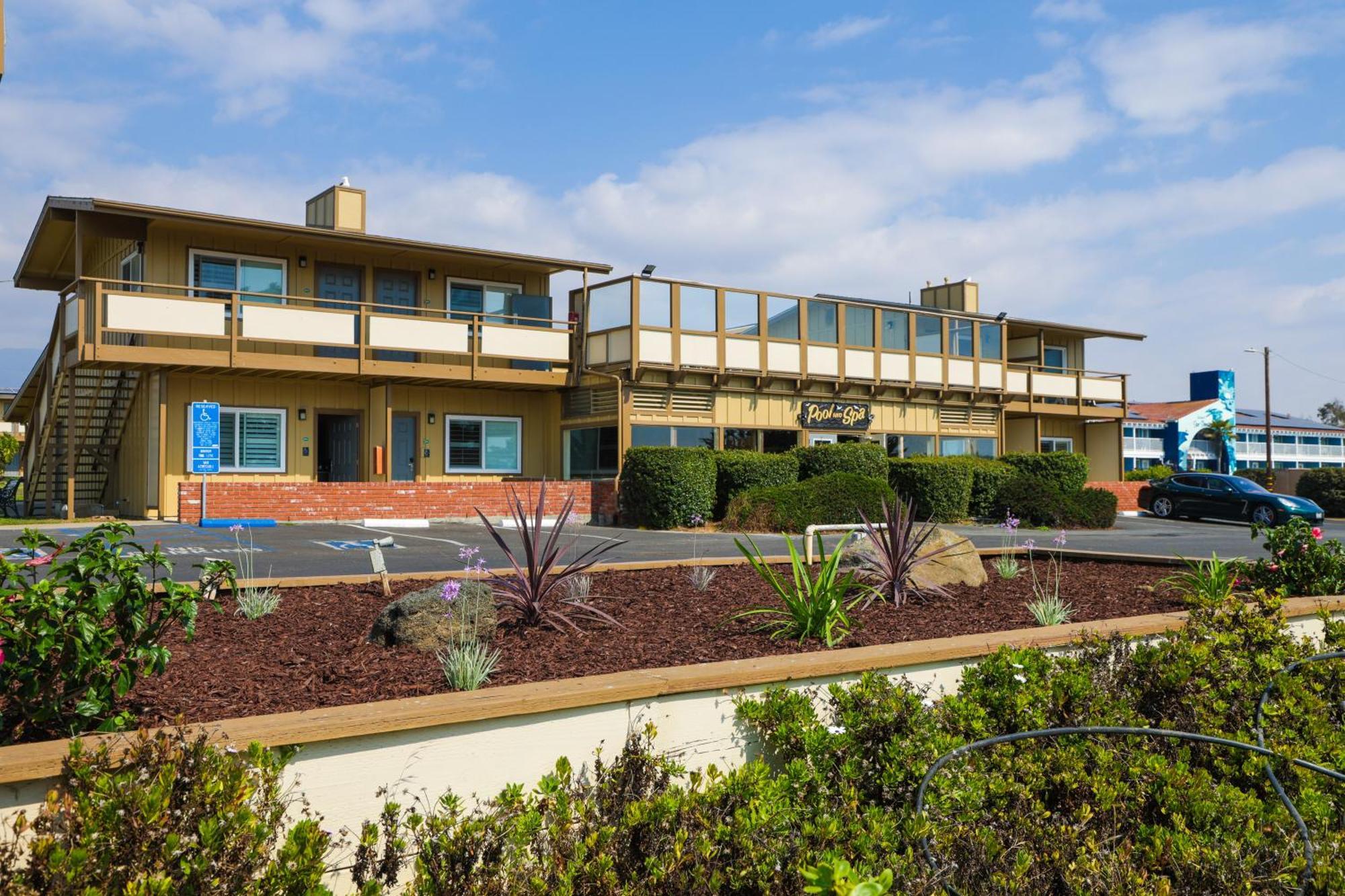 Silver Surf Motel San Simeon
