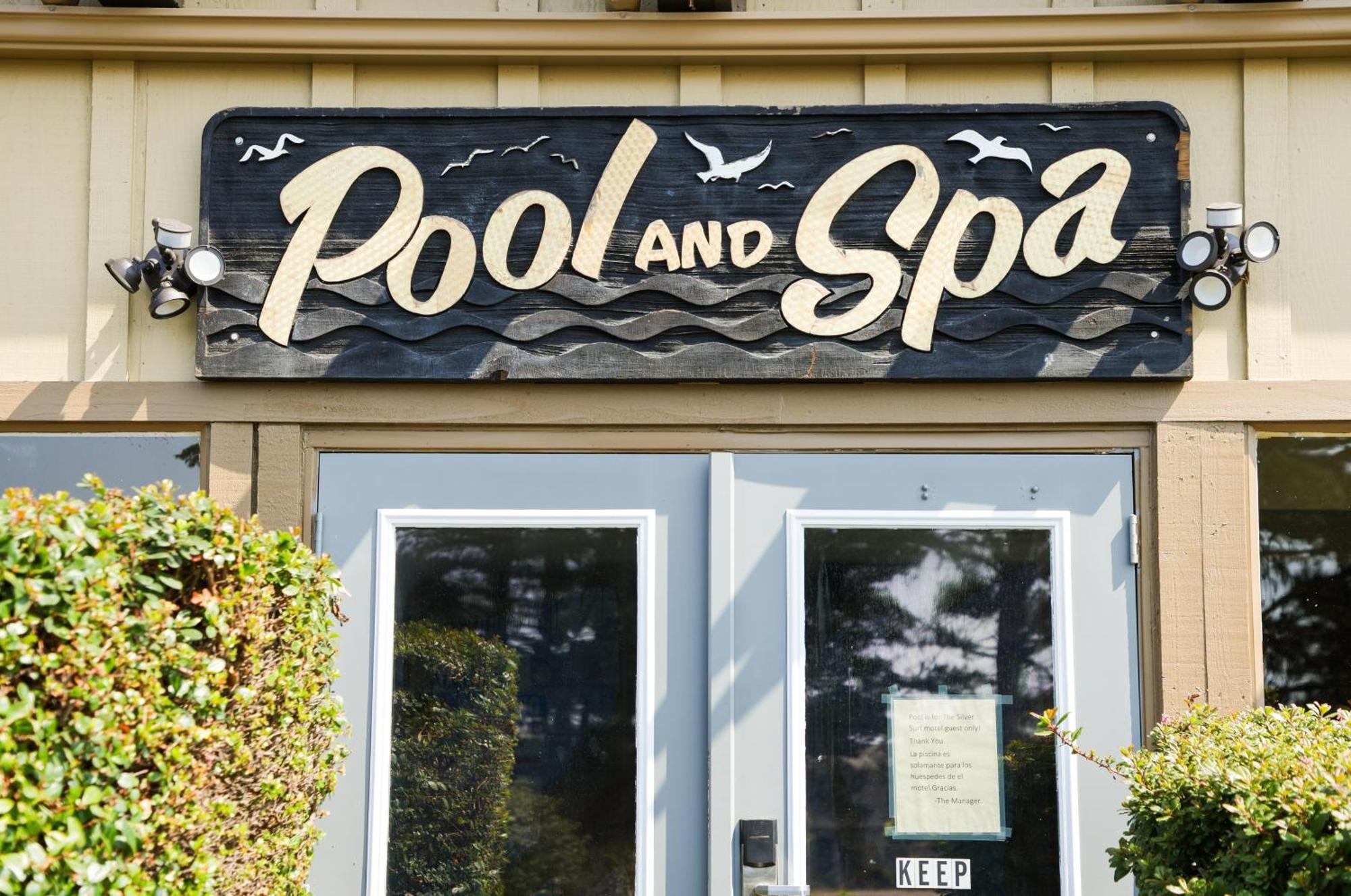 Silver Surf Motel 2*